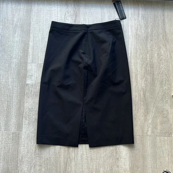 NWT Banana republic pencil skirt size 2P - Picture 2 of 2